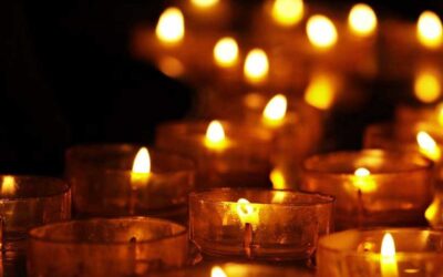 UNIDOS POR MEDIO DE LA ORACIÓN COMO COMUNIDAD