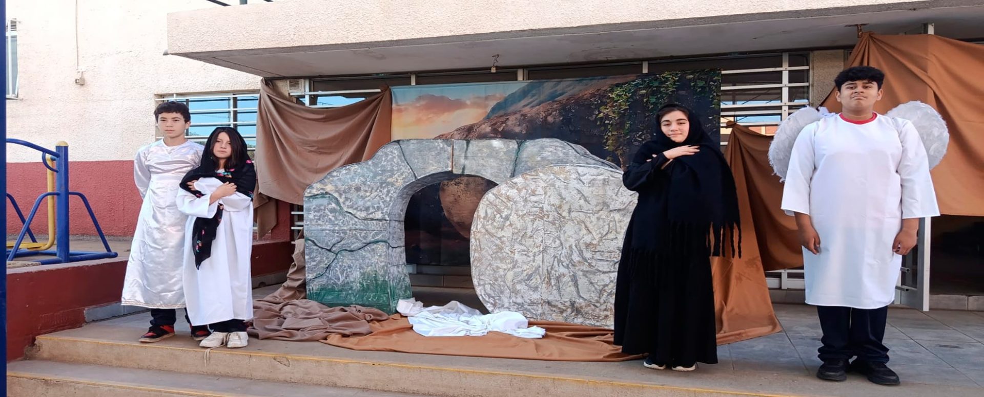 Comunidad educativa celebra con alegría la Pascua de Resurrección