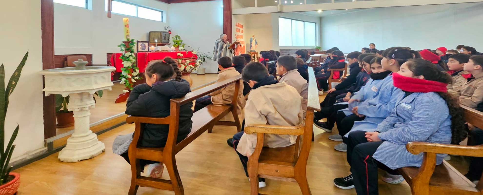 Comenzaron las Adoraciones del Mes de Junio en Honor a los Sagrados Corazones de Jesús y de María
